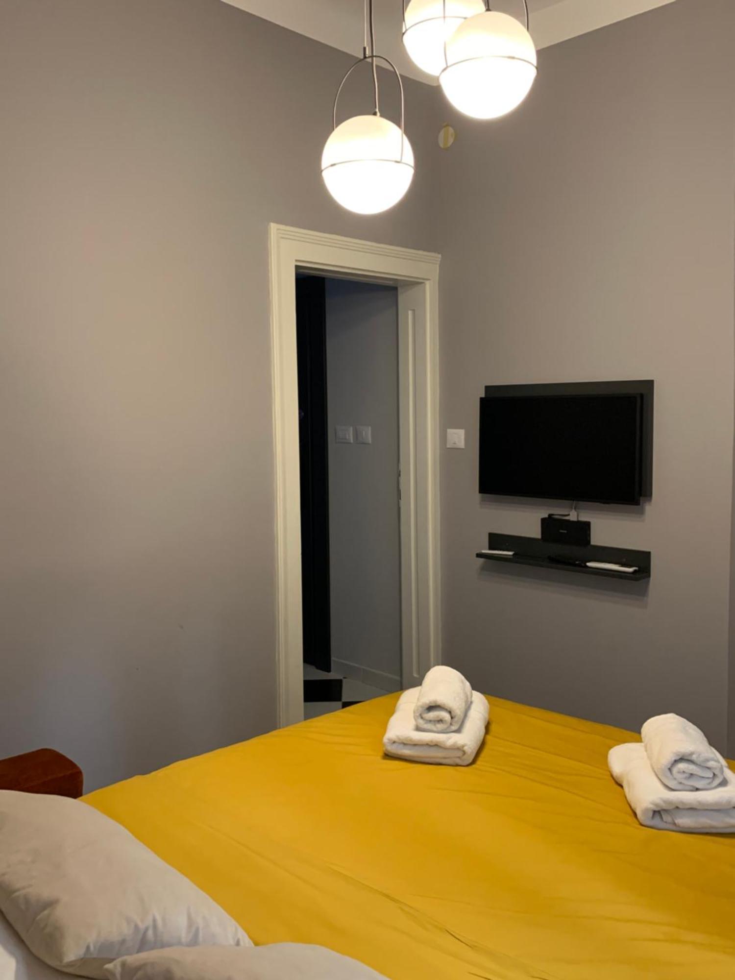 Pop'S Apartments Belgrado Buitenkant foto